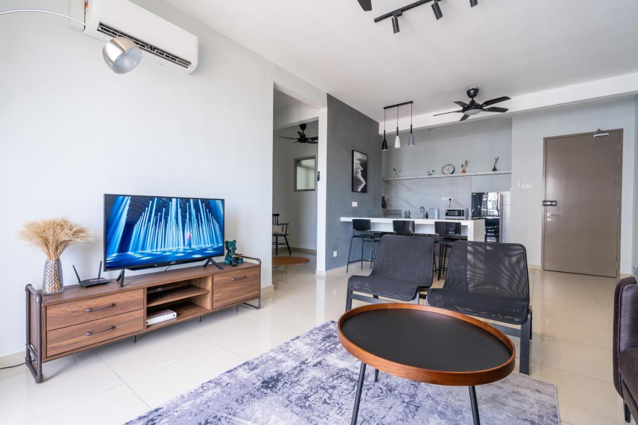 Pangsapuri Cozy 3-bedroom With Pool 6 Pax - Semarak