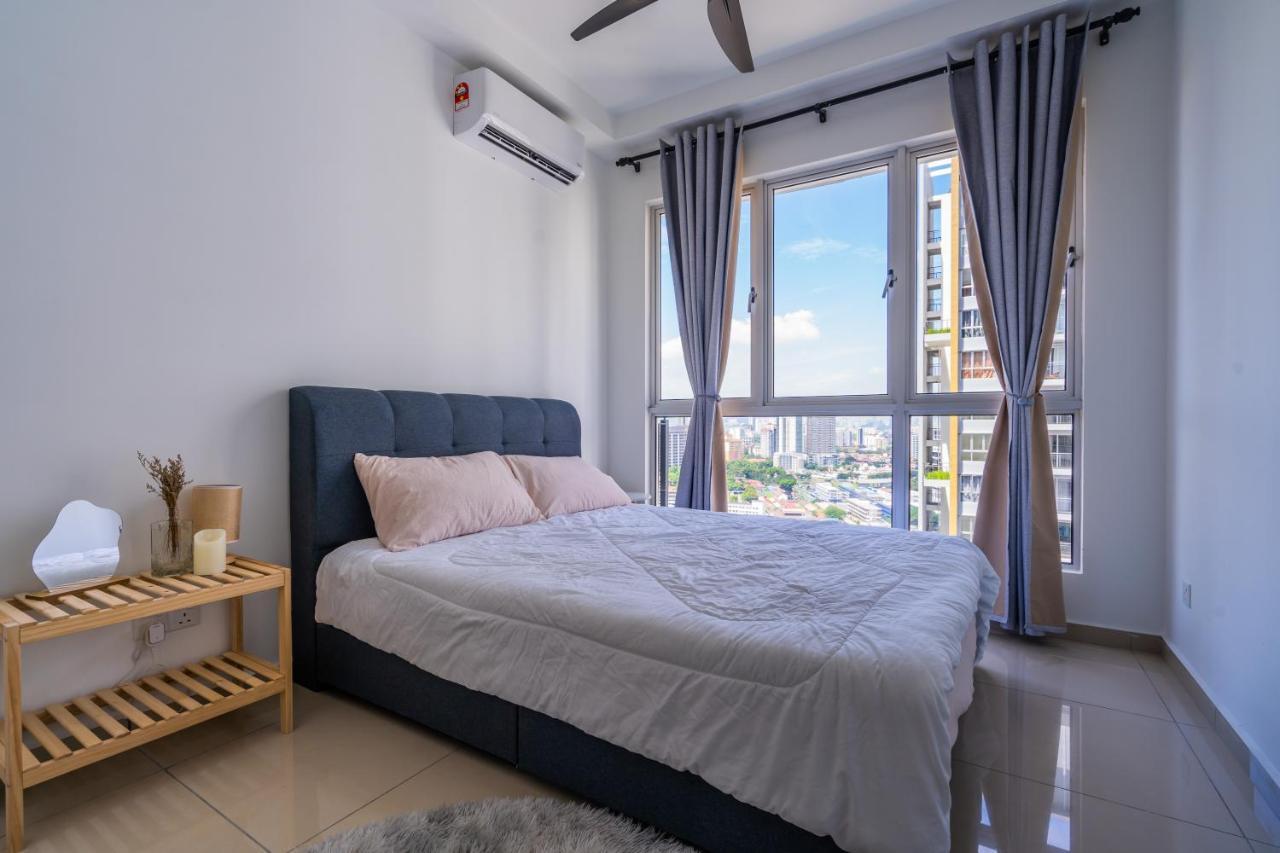 Cozy 3-bedroom With Pool 6 Pax - Semarak * Kuala Lumpur
